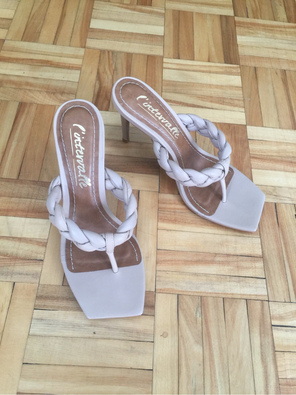 L'INTERVALLE Braided Thong Heeled Sandals in Light Beige